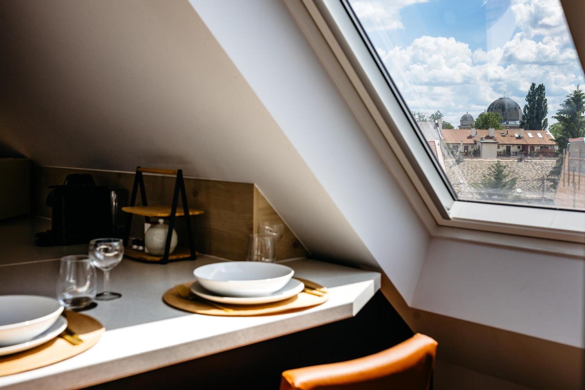 Nook With A View - Quelle Lägenhet Győr Exteriör bild